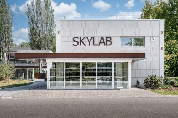 Centrale-Lyon-SKYLAB-Building-on-Centrale-Lyon-Campus.jpg Centrale-Lyon-SKYLAB-Building-on-Centrale-Lyon-Campus.jpg