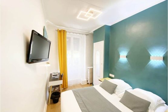 Lyo-Hotel-2-stars.jpg
